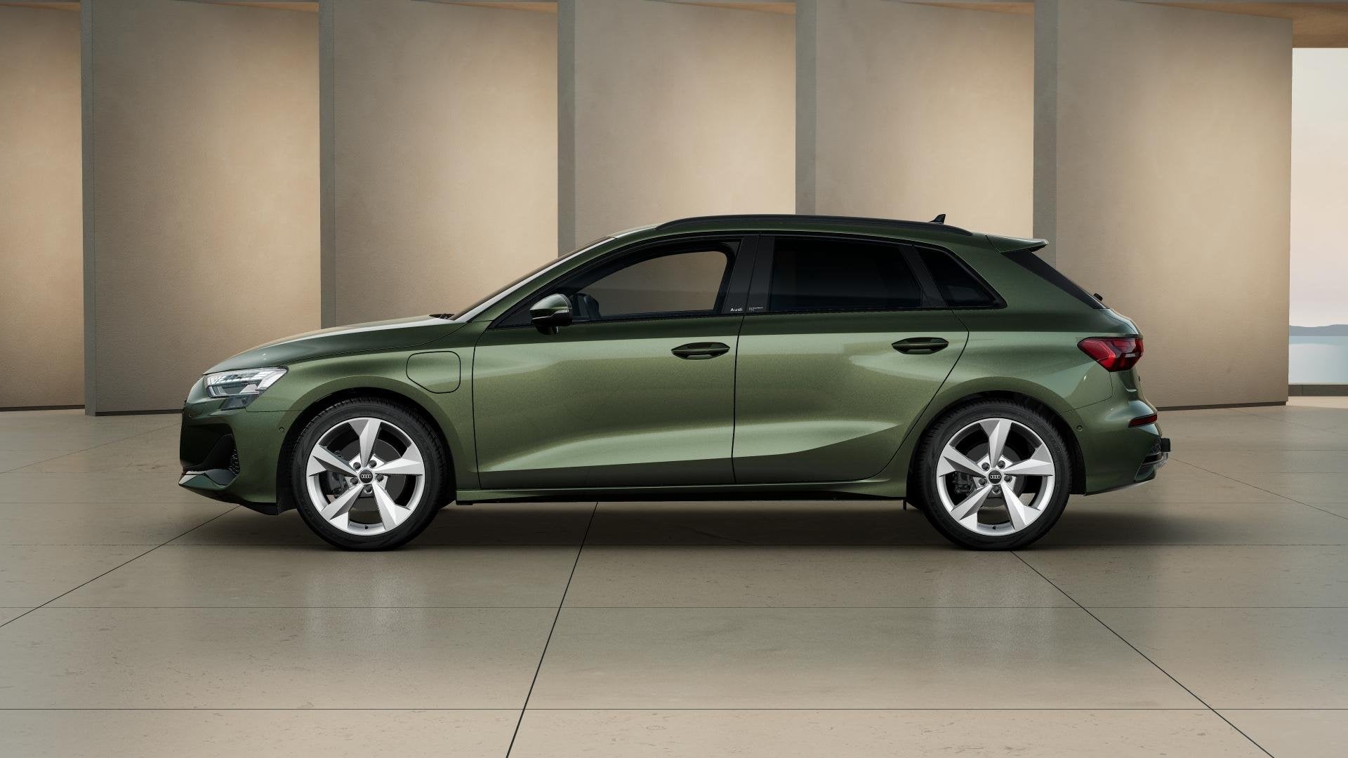 Audi A3 Sportback 40 TFSI e 204PK Advanced Edition | Trekhaa, Auto's, Audi, Stof, Euro 6, 4 cilinders, 150 min