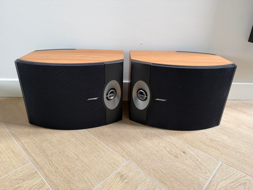 2x Bose 301 serie 5 luidsprekers / speakers houtlook, Audio, Tv en Foto, Luidsprekers, Ophalen of Verzenden, Zo goed als nieuw