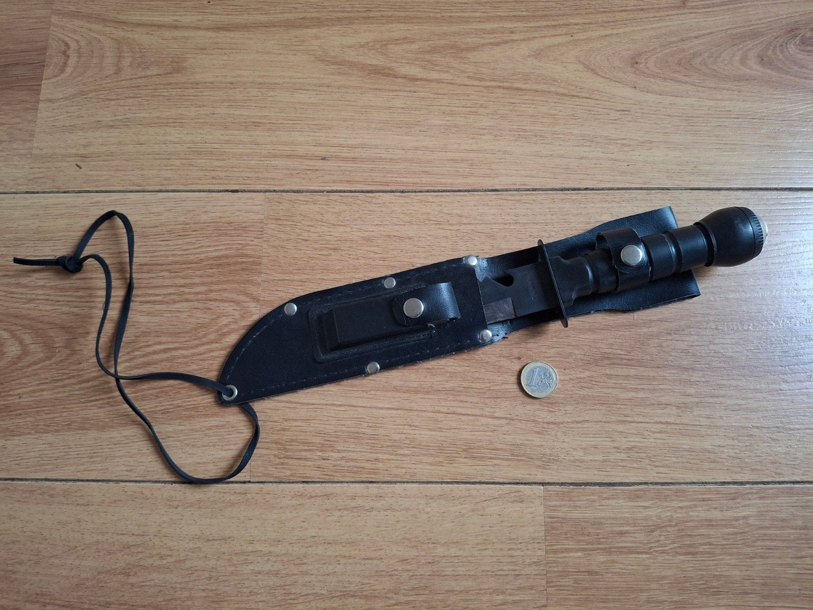 Gevechtsmes met kompas en etui. Met wetsteen., Verzenden, Landmacht, Nederland