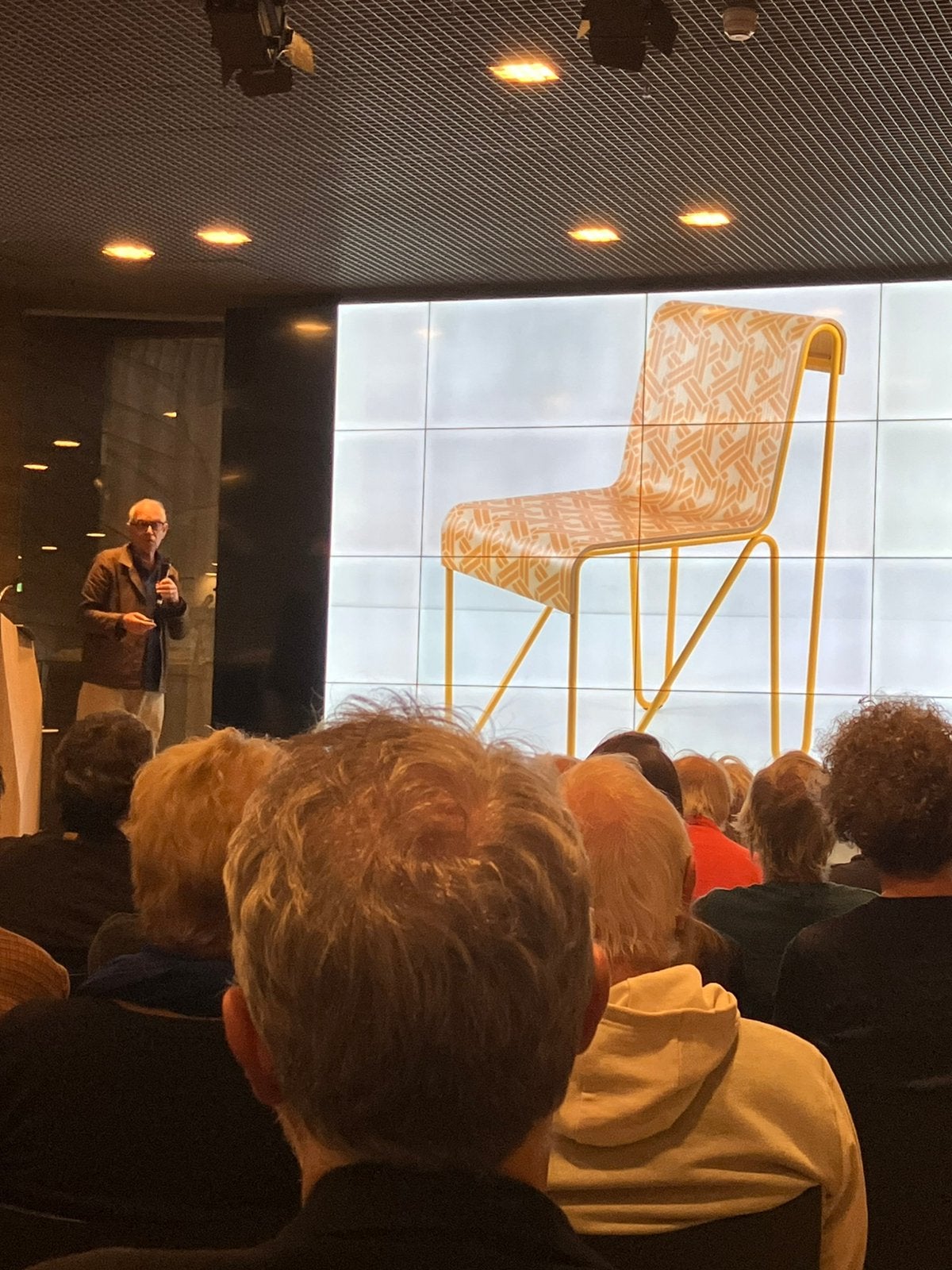 Rietveld Swarte Cassina Beugelstoel Lmtd edition, Huis en Inrichting, Ophalen, Zo goed als nieuw, Eén