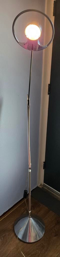 Moderne vloerlamp met uniek design van Mario Barbaglia, Ophalen, Gebruikt, Metaal, 150 tot 200 cm