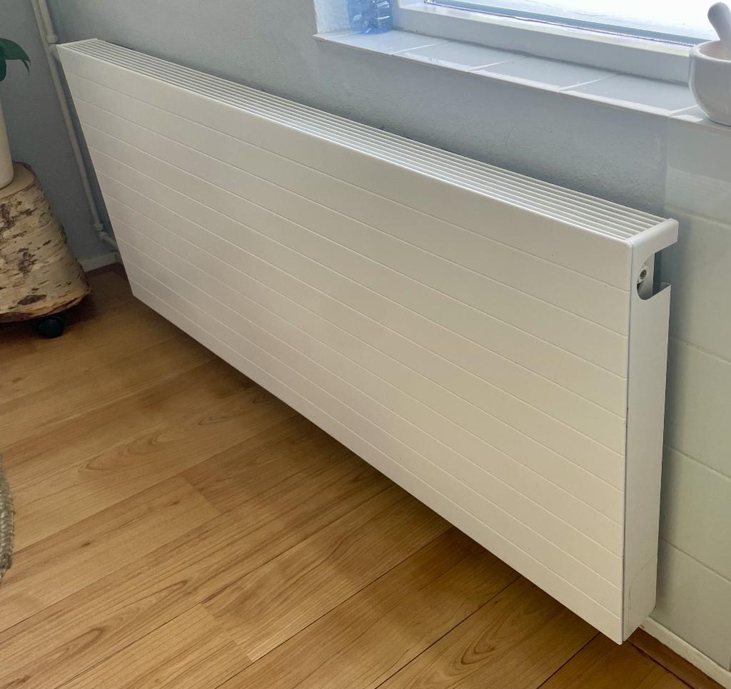 Radiator-ombouw van Sentimo, Doe-het-zelf en Verbouw, Ophalen, 30 tot 80 cm, Gebruikt, Overige typen