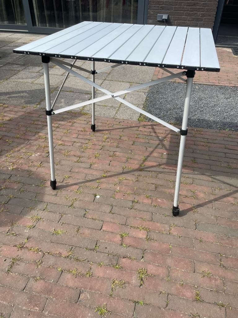 High Peak Campingtafel - Opvouwbaar en Compact, Ophalen, Gebruikt, Campingtafel