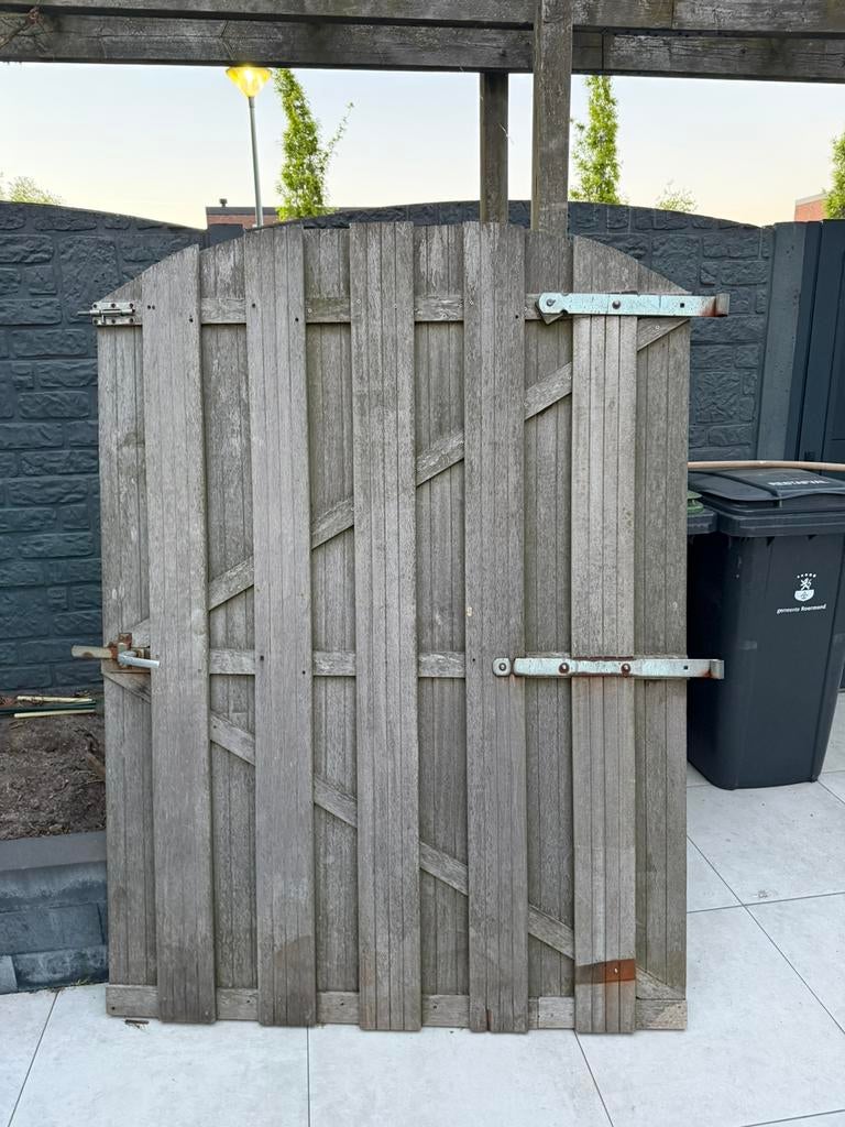 2x Hardhouten tuindeur / schuttingdeur – waterbestendig, Ophalen, Zo goed als nieuw, Draaipoort, 150 tot 200 cm