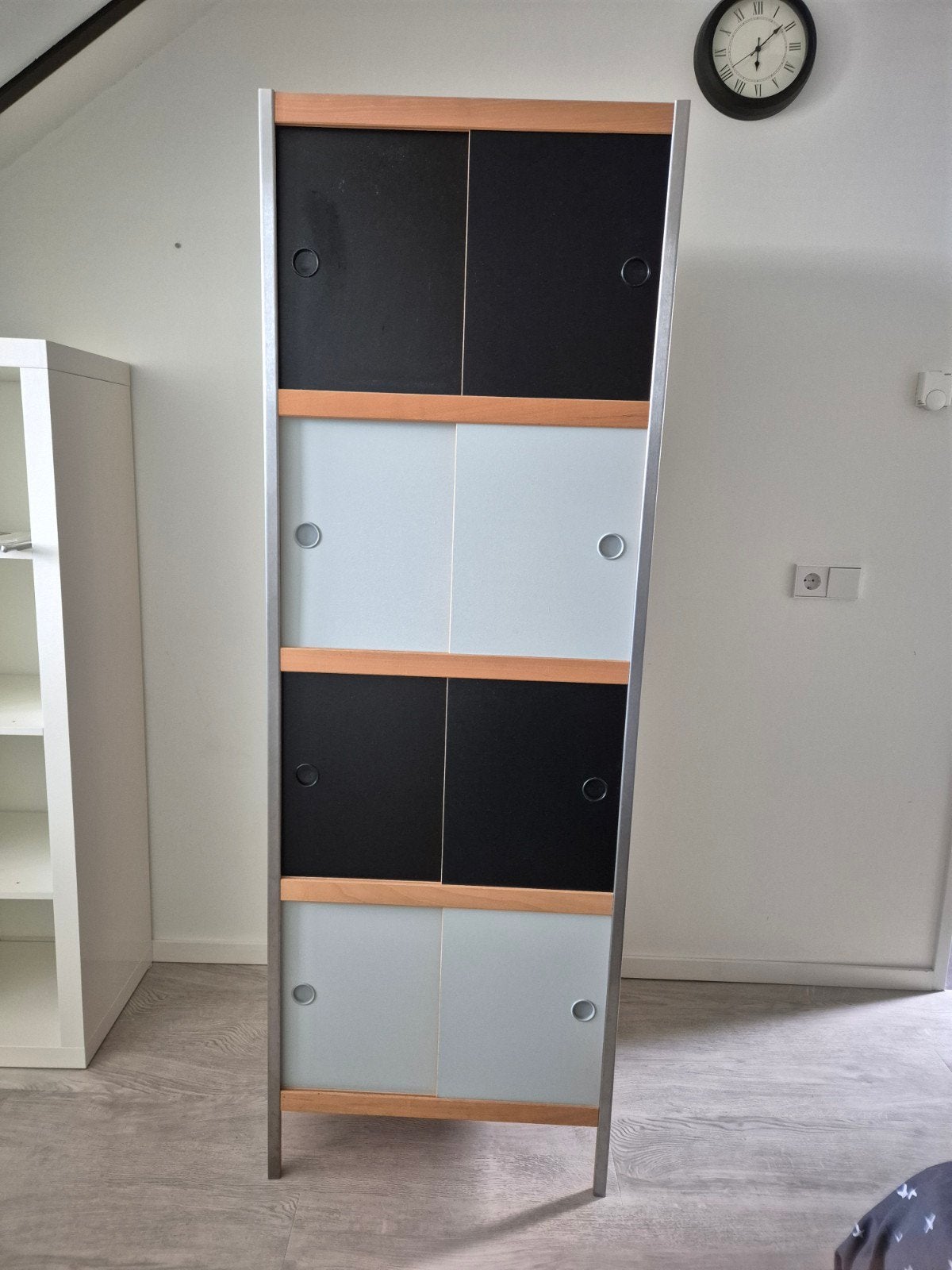 Kewlox kast met schuifdeuren - 182x62x42 cm, Huis en Inrichting, Ophalen, Gebruikt