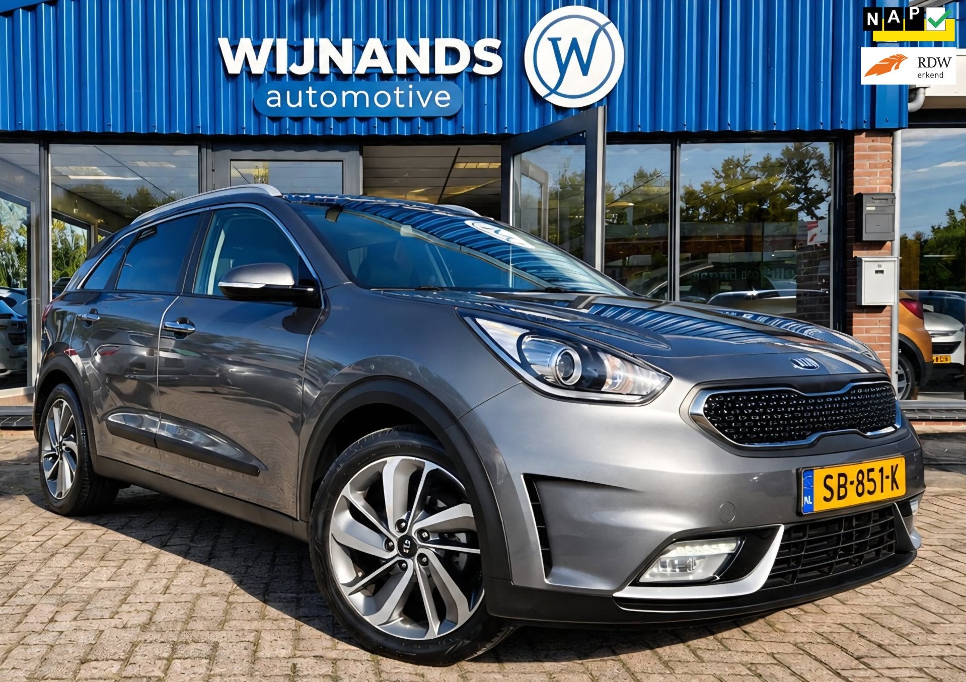 Kia Niro 1.6 GDi Hybrid Edition Panoramadak Trekhaak Stuurvw, Dealer onderhouden, Euro 6, Leder en Stof, 23 km/l