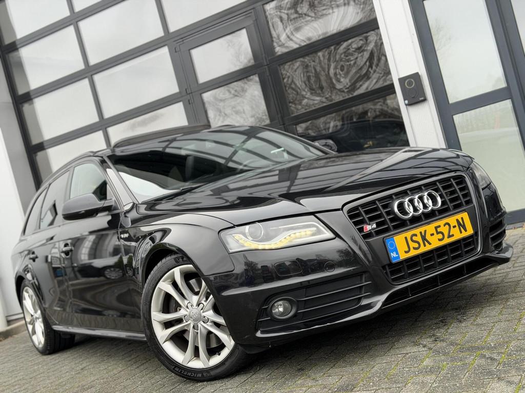 Audi A4 Avant 3.0 TFSI S4 quattro Pro Line S 334PK+ / PANO, Auto's, Automaat, Euro 5, Gebruikt, Zwart