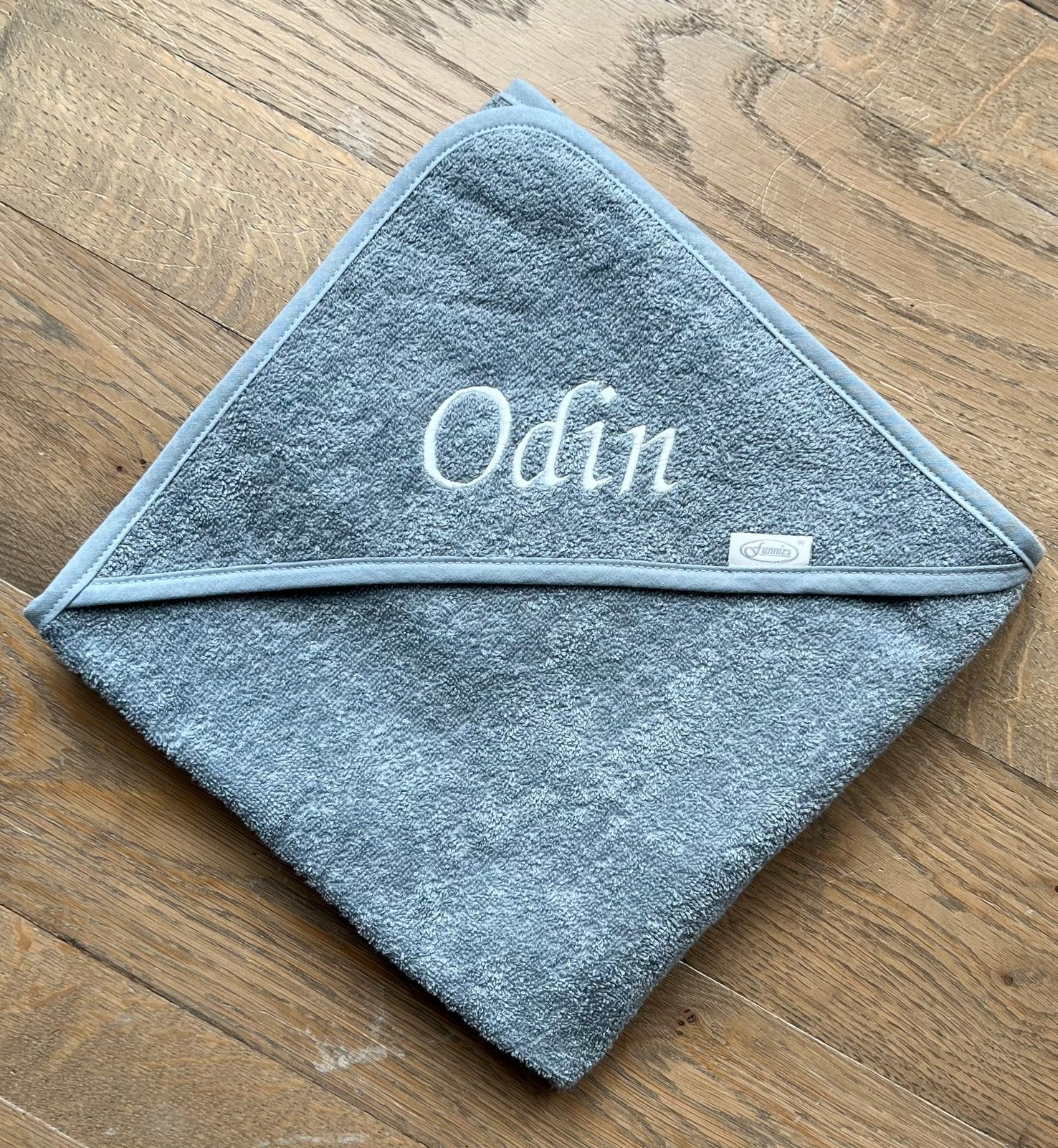 Badcape met naam, Kinderen en Baby's, Ophalen of Verzenden, Nieuw, Kraamcadeau