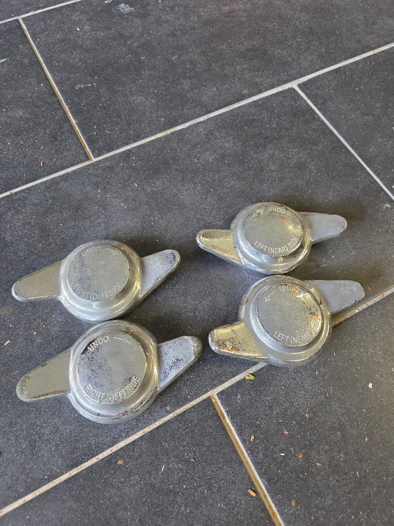 Set van 4 klassieke vleugelmoeren voor auto MGB, Ophalen of Verzenden, Gebruikt
