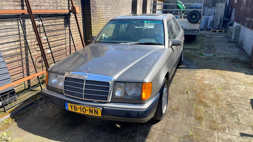 Mercedes-Benz 200-Serie 3.0 300 D AUT 1990 Grijs, Auto's, Automaat, 2996 cc, Origineel Nederlands, 113 pk