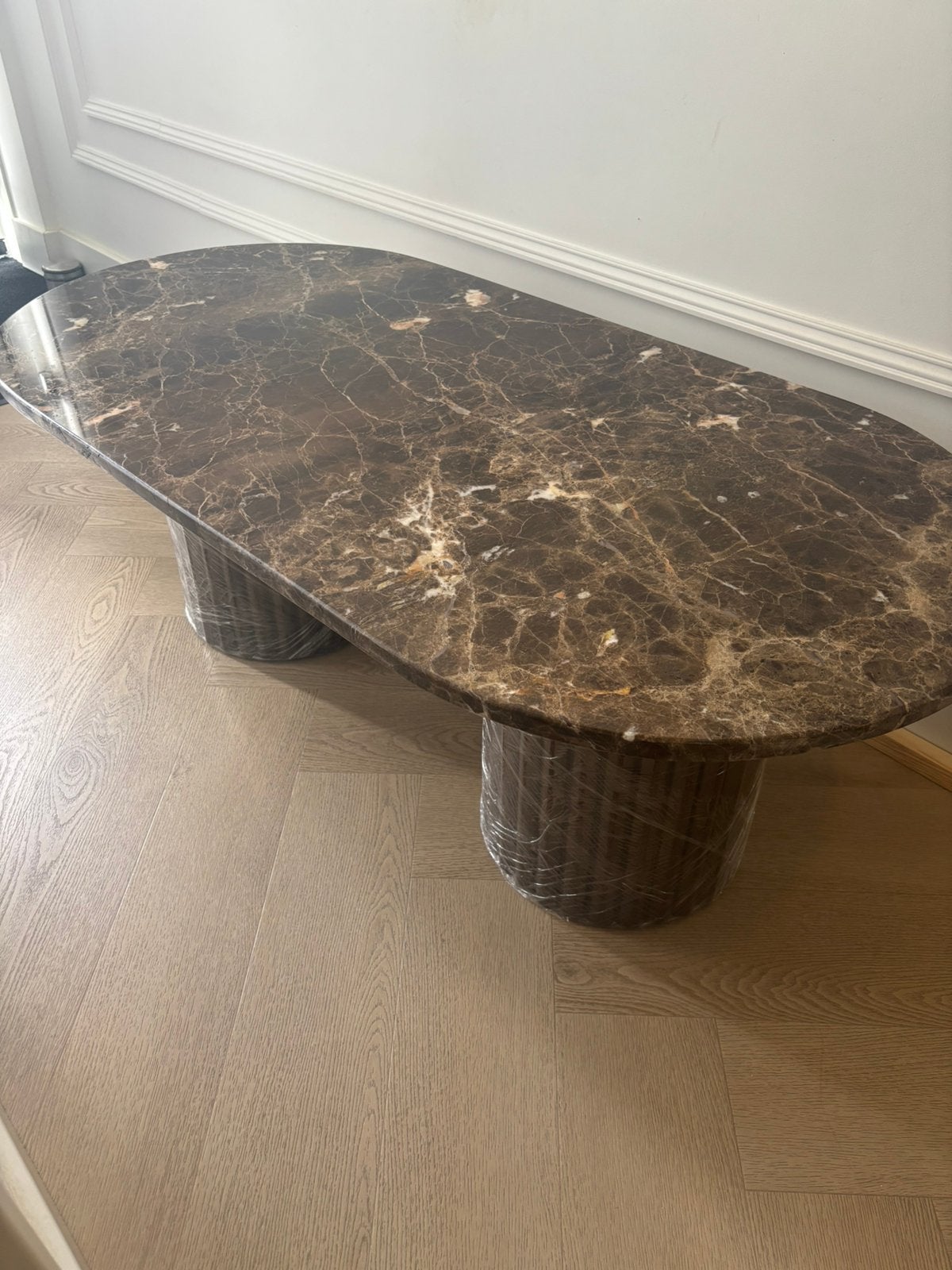 Foto 5 van Luxe set eettafel & salontafel – Emperador marmer