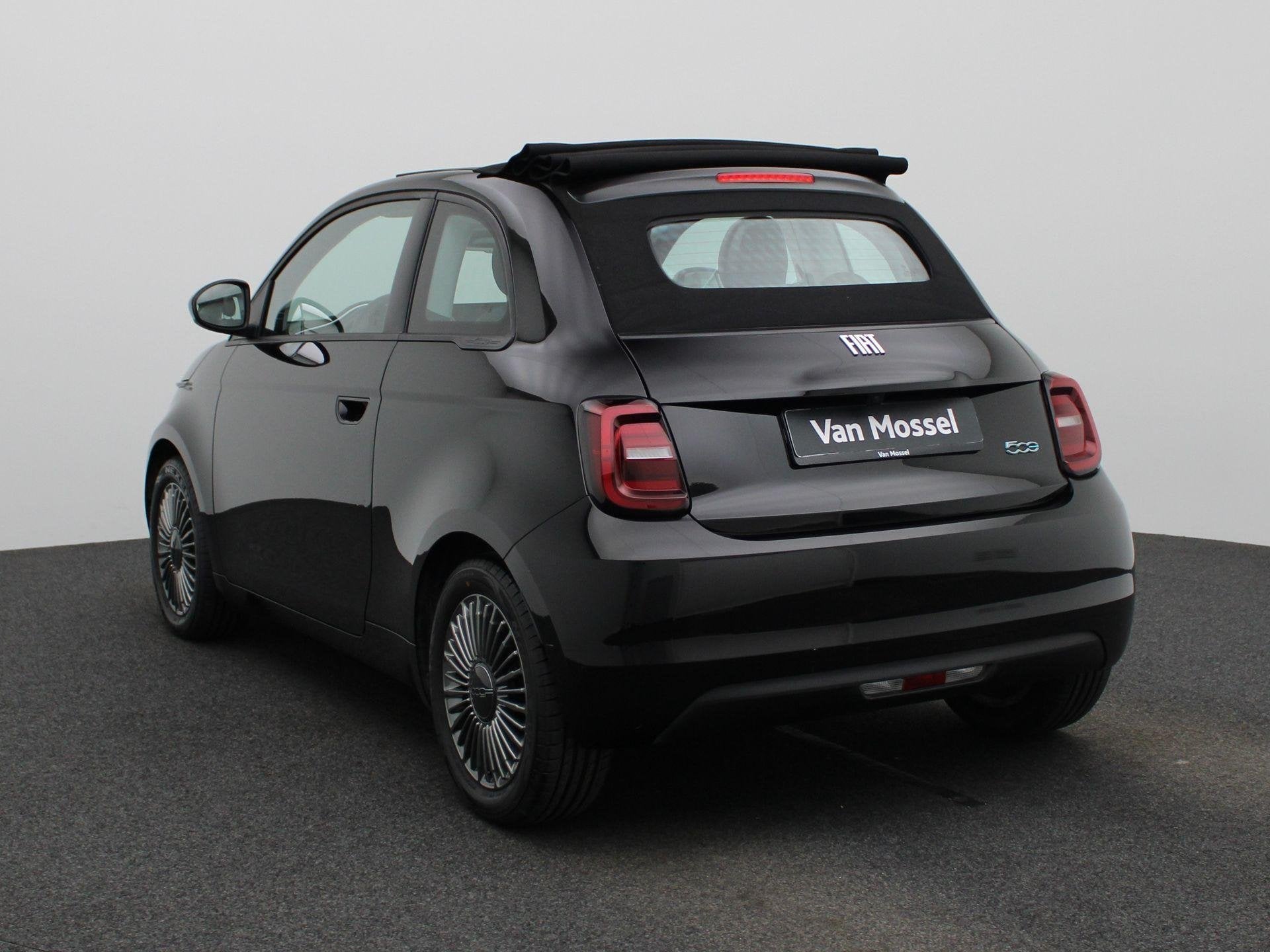 Fiat 500e Cabrio 42 kWh Icon, Auto's, 12 maanden, Stof, Gebruikt, 118 pk