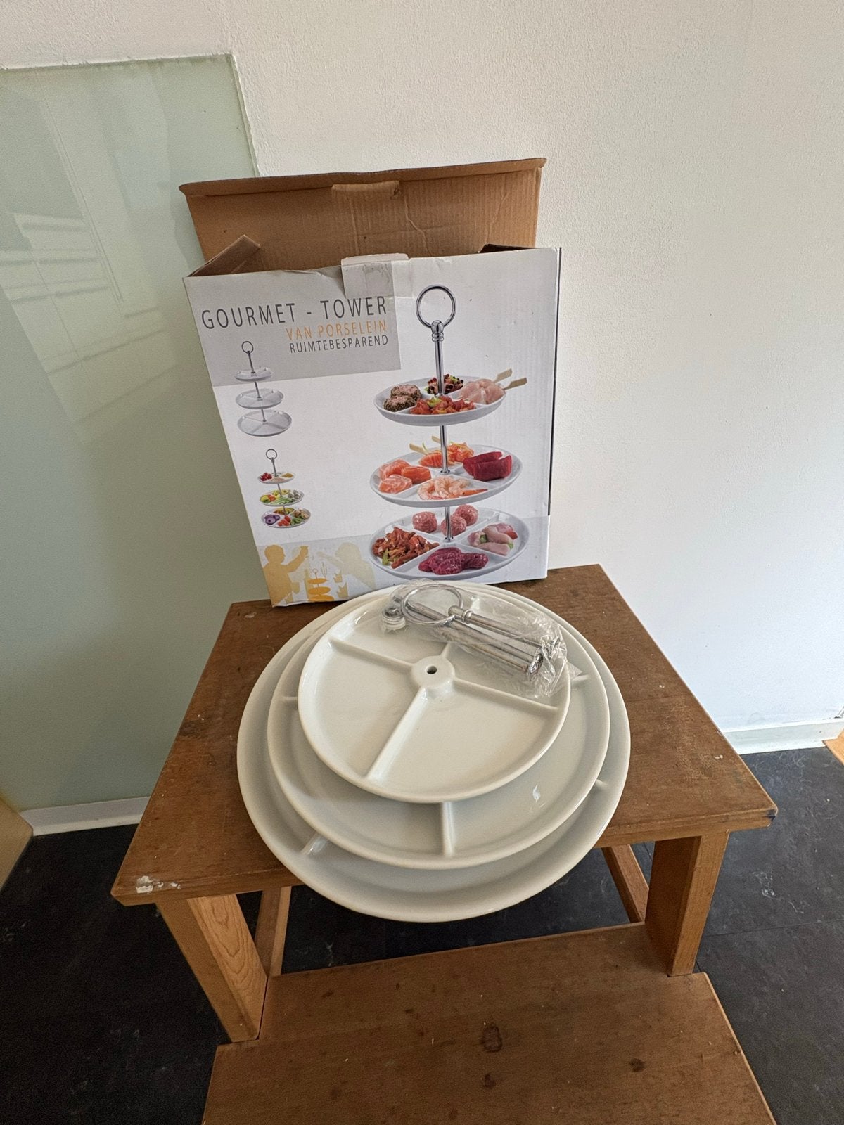 Gourmet Tower Etagère - Ruimtebesparend, Ophalen, Overige typen, Zo goed als nieuw, Steen/keramiek