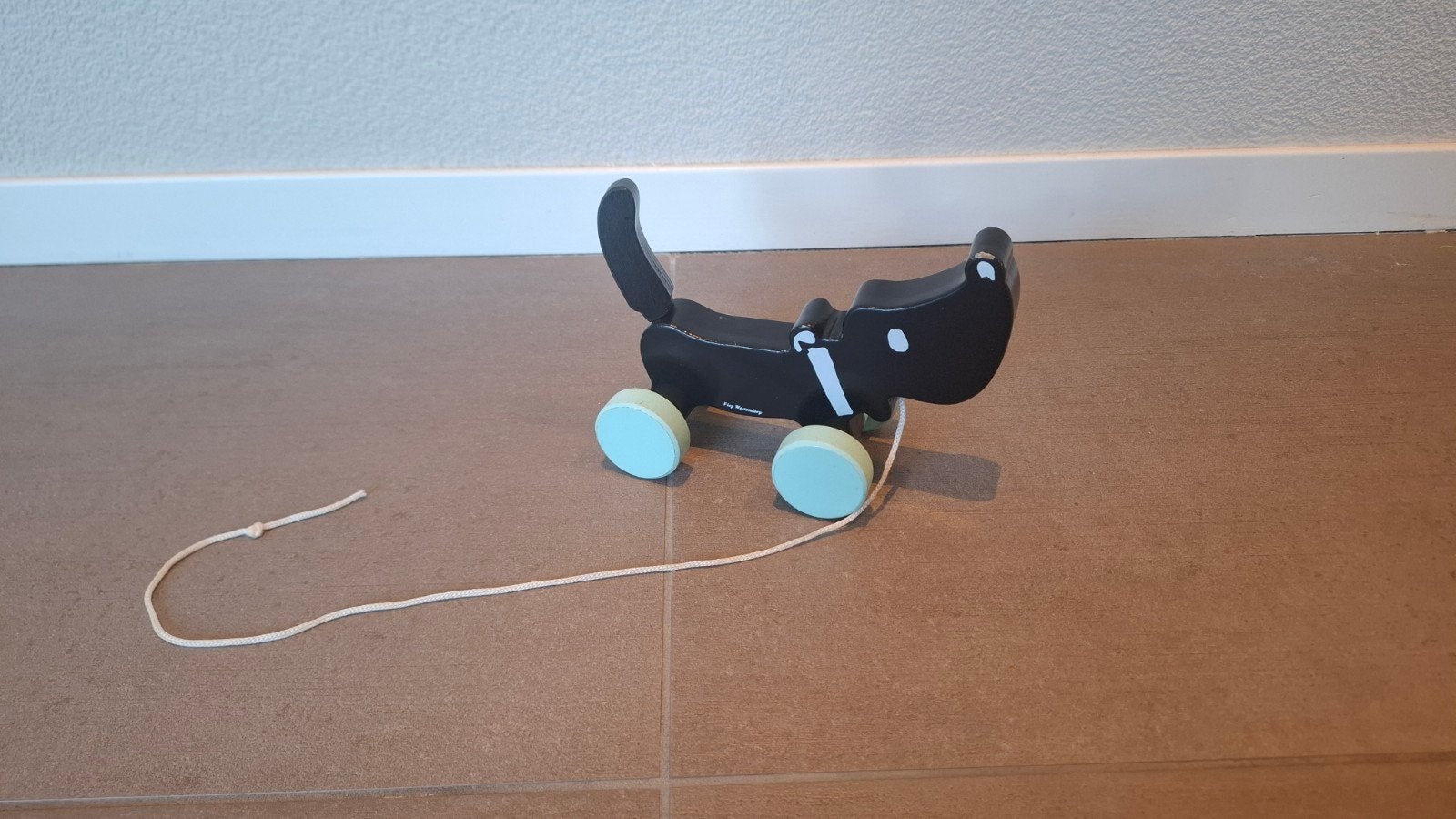 Houten trekfdier Takkie, Ophalen of Verzenden, Gebruikt, Overige typen, Met wieltjes