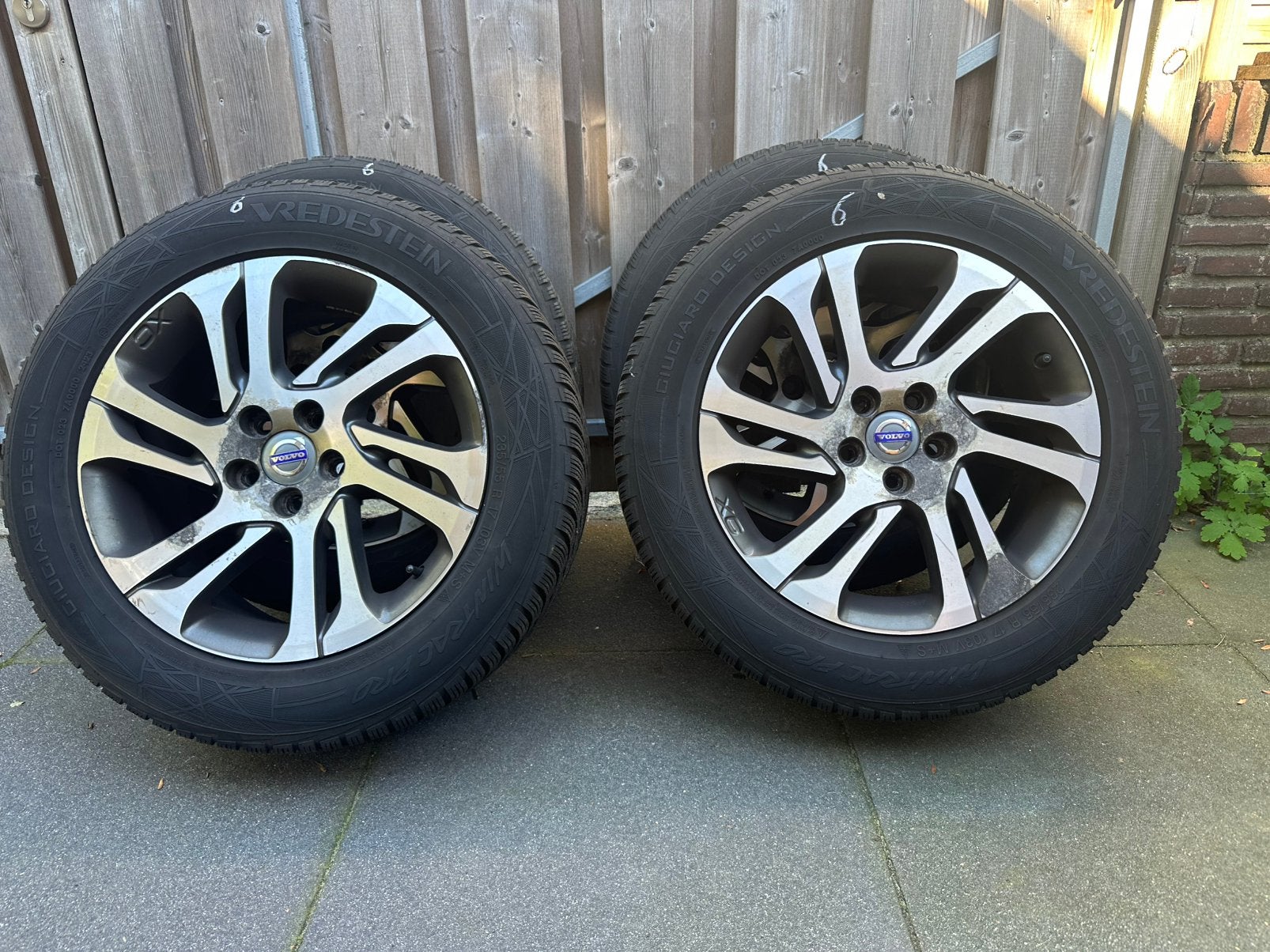 Set winterwielen voor Volvo XC70, Ophalen, Gebruikt, Banden en Velgen, 17 inch