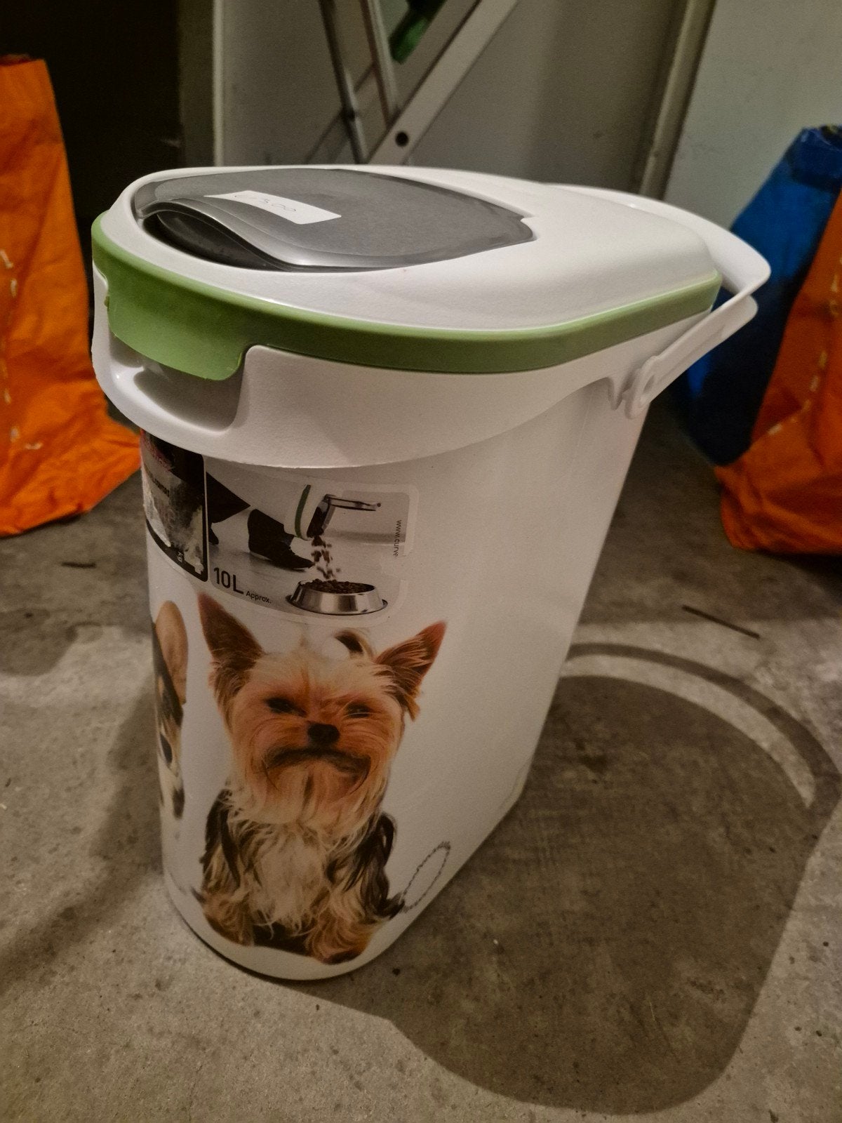Curver voerton 10 Liter, Dieren en Toebehoren, Ophalen of Verzenden, Gebruikt