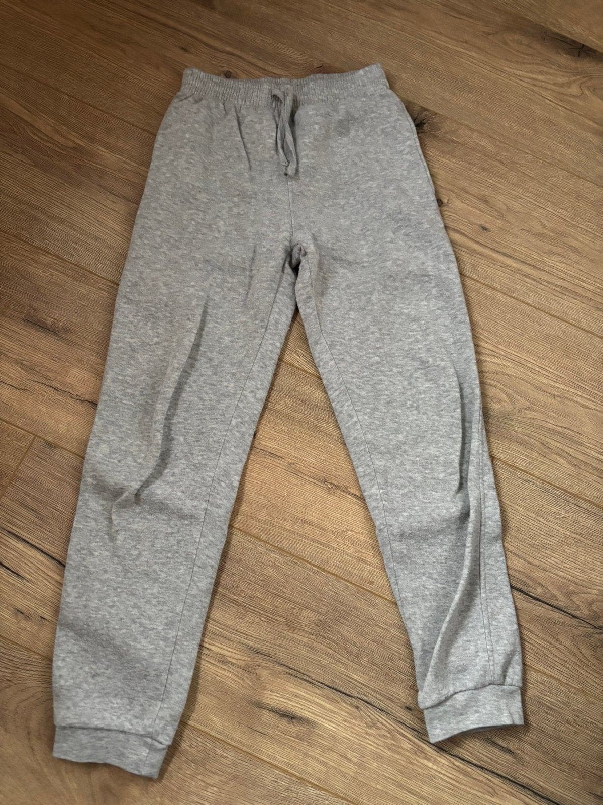 Jongens joggingbroek grijs maat 134-140, Ophalen of Verzenden, Zo goed als nieuw, Jongen, Broek
