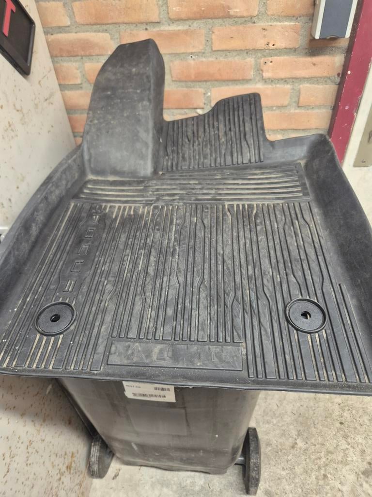 Ford focus mk4/4.5 rubber mattenset, Ophalen