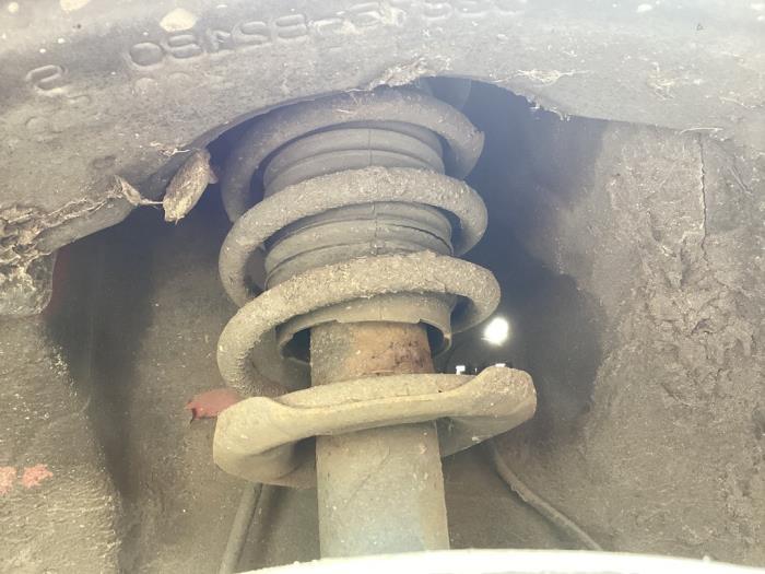Schokdemper rechts-voor van een Daihatsu Cuore, Gebruikt, Daihatsu, -, -