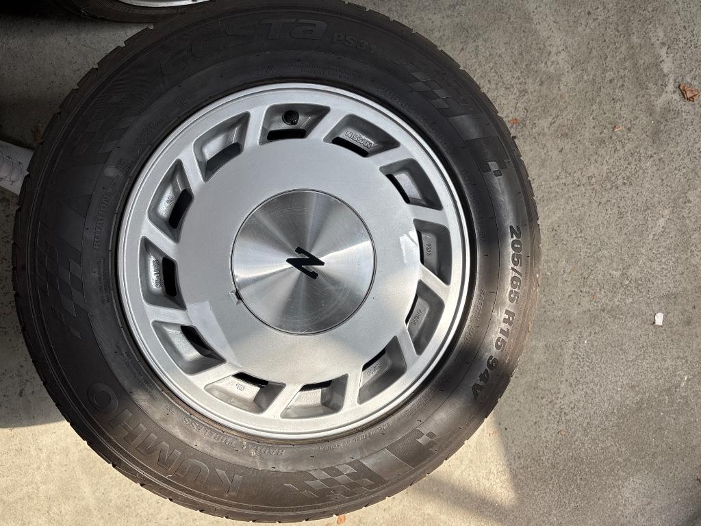 Wielen in topstaat Nissan ZX300 Z31, Auto-onderdelen, Banden en Velgen, Ophalen, 15 inch, Velg(en), 205 mm