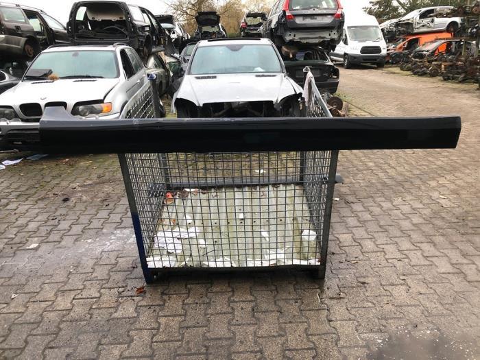 Zijskirt rechts van een Volvo V90, Gebruikt, -, -, Ophalen of Verzenden
