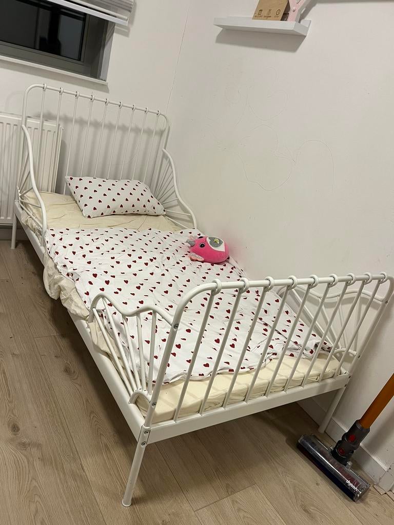 Ikea kinderbed. Verstelbaar 200cm met matras, Ophalen, 85 tot 100 cm, Nieuw, Matras