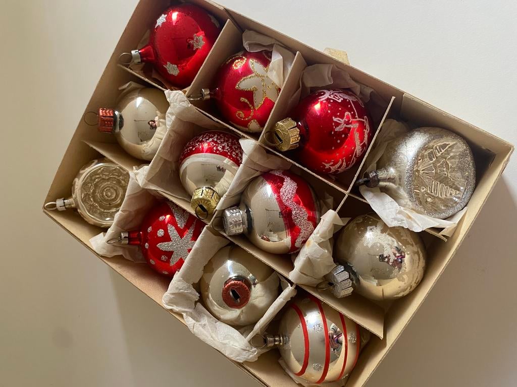 Vintage kerstballen- jaren 50 -beschilderd, Diversen, Kerst, Ophalen of Verzenden, Zo goed als nieuw