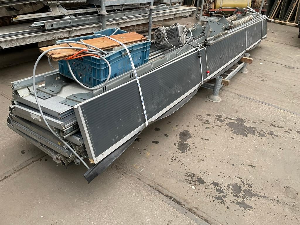 Overheaddeur B=4220 x H=5540 mm, Ophalen, Kunststof, Gebruikt, Garagedeur