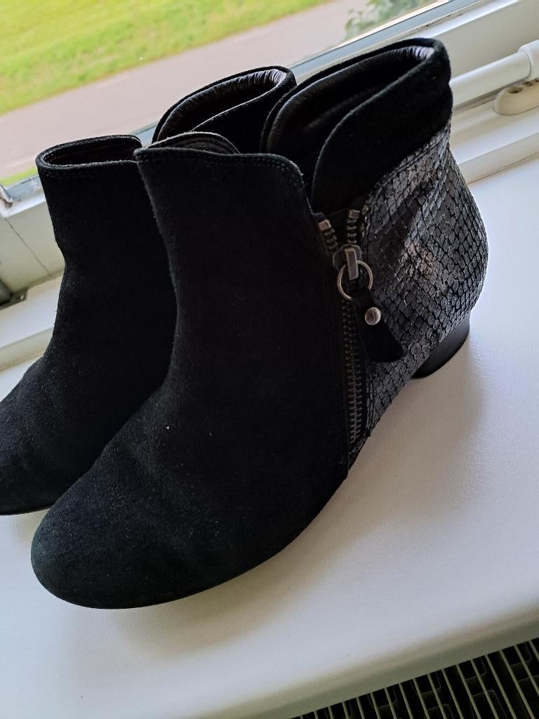 nette, leuke dames footnotes maat 36, Kleding | Dames, Schoenen, Ophalen of Verzenden, Zo goed als nieuw, Zwart, Sneakers of Gympen