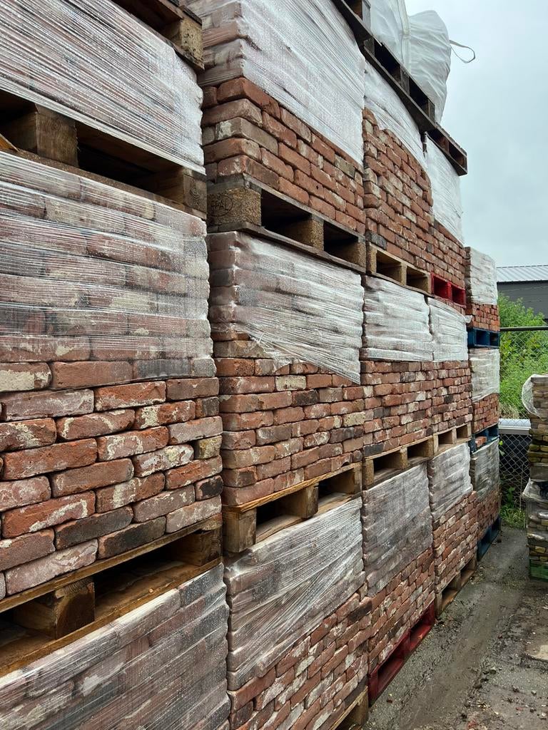 Antieke rode bruine vormbak metsel stenen 22 x 5.5 110M2!, Doe-het-zelf en Verbouw, Metselstenen, Ophalen of Verzenden, Gebruikt