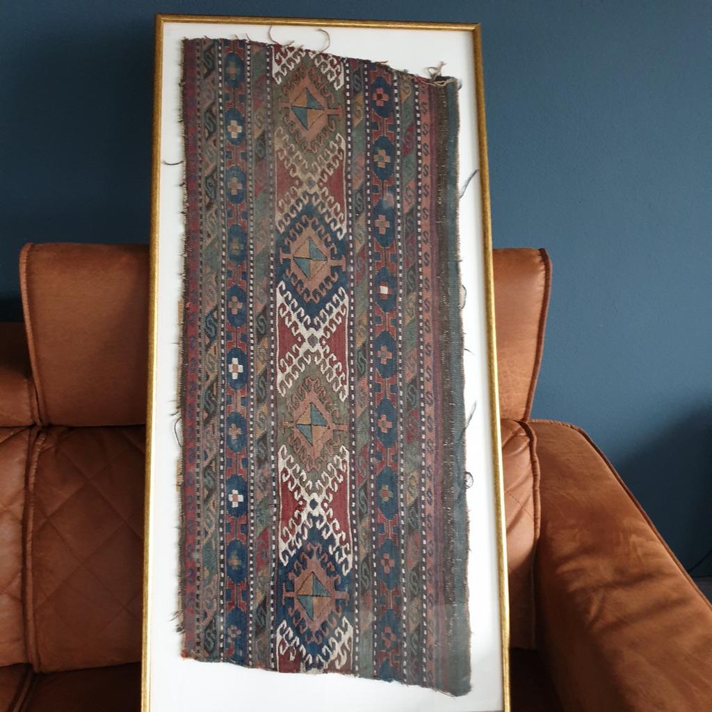 Prachtig ingelijst stuk oud tapijt /kleed, Ophalen of Verzenden, Rechthoekig, 200 cm of meer