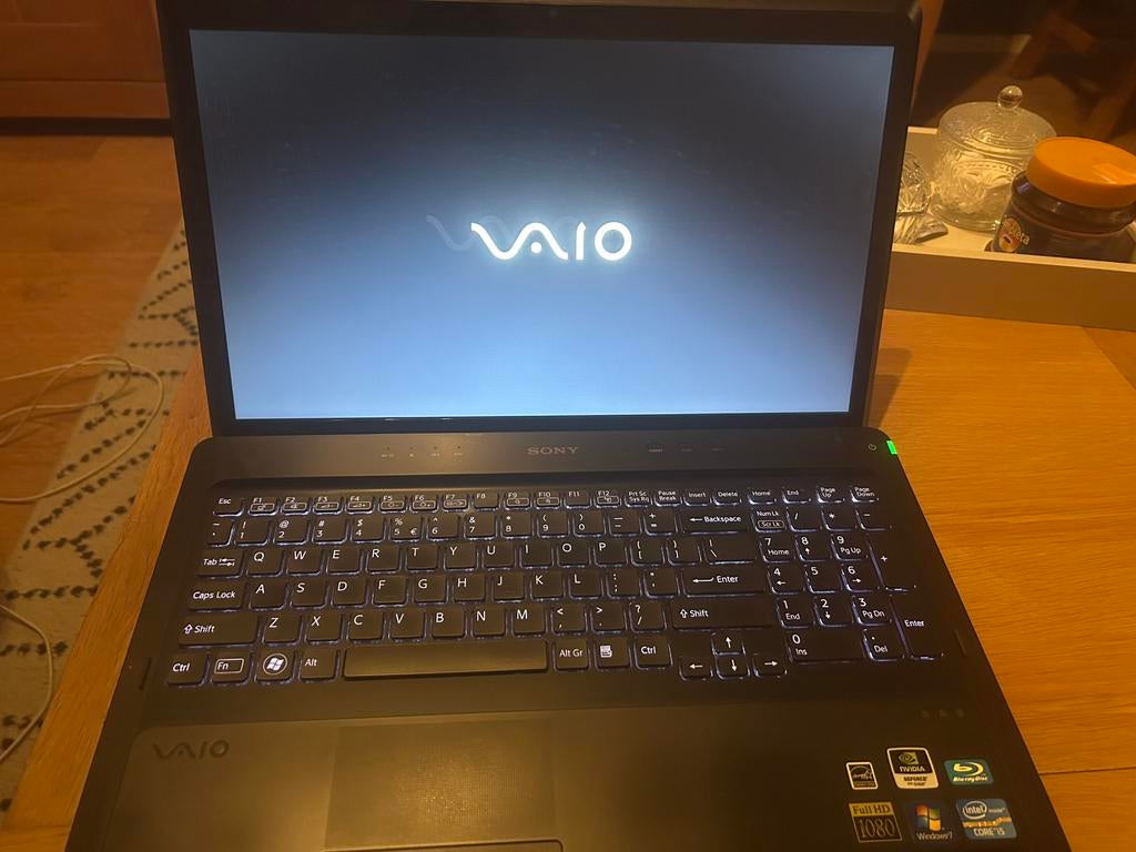 Sony vaio pcg 81411m, Computers en Software, Windows Laptops, Ophalen, Met videokaart, 2 tot 3 Ghz, Qwerty