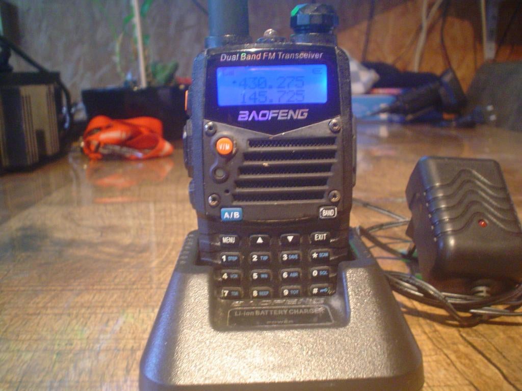 baofeng porto 2m/70cm, Ophalen of Verzenden, Zo goed als nieuw, Portofoon of Walkie-talkie, Met broekklem