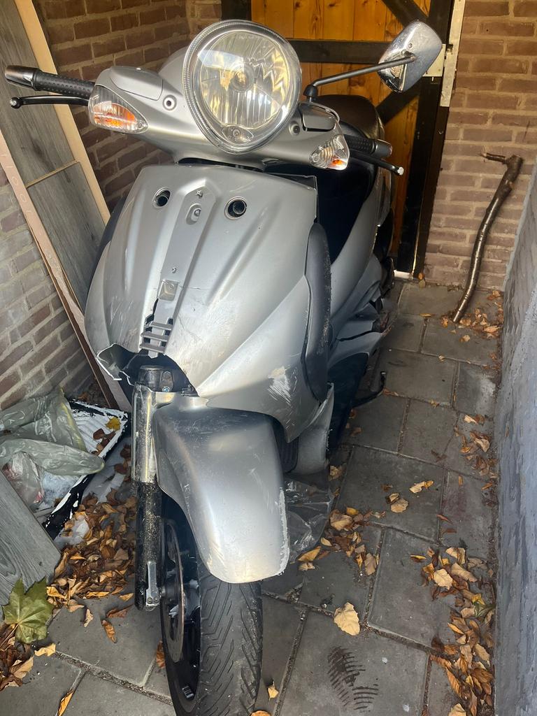 Beverly 500cc 2004 - police editie, Ophalen, Piaggio, Gebruikt, Benzine