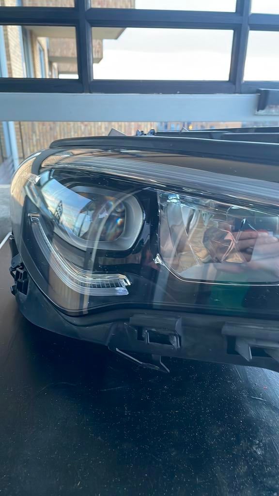 A2535040920 rechter koplamp Mercedes CLA ( W118), Ophalen