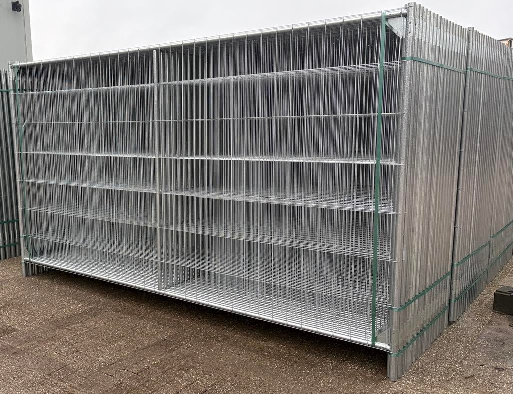 Bouwhekken zwaar + middenbuis 350 x 200 cm €38,- ex per hek