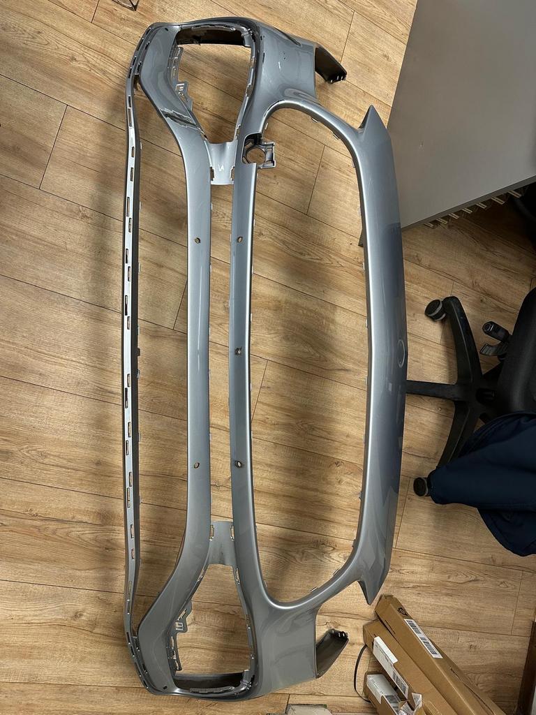 MERCEDES-BENZ C 300 2025 Voorbumper A2068858401, Gebruikt, Voor, Mercedes-Benz, Ophalen of Verzenden