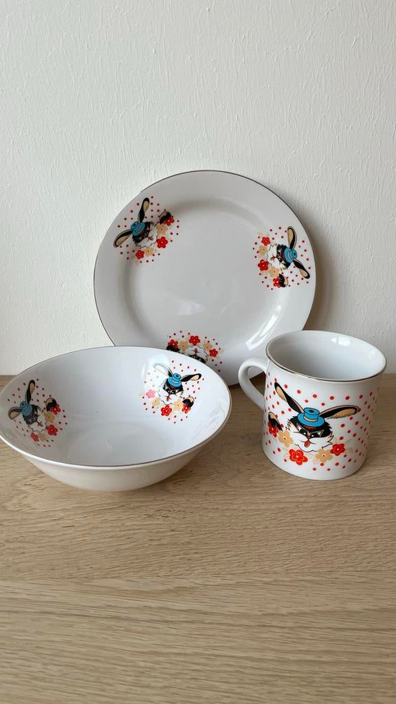 Gratis Vintage Kinder Servies met Konijntjes pasen, Onbekend, Ophalen of Verzenden, Zo goed als nieuw, Onbekend