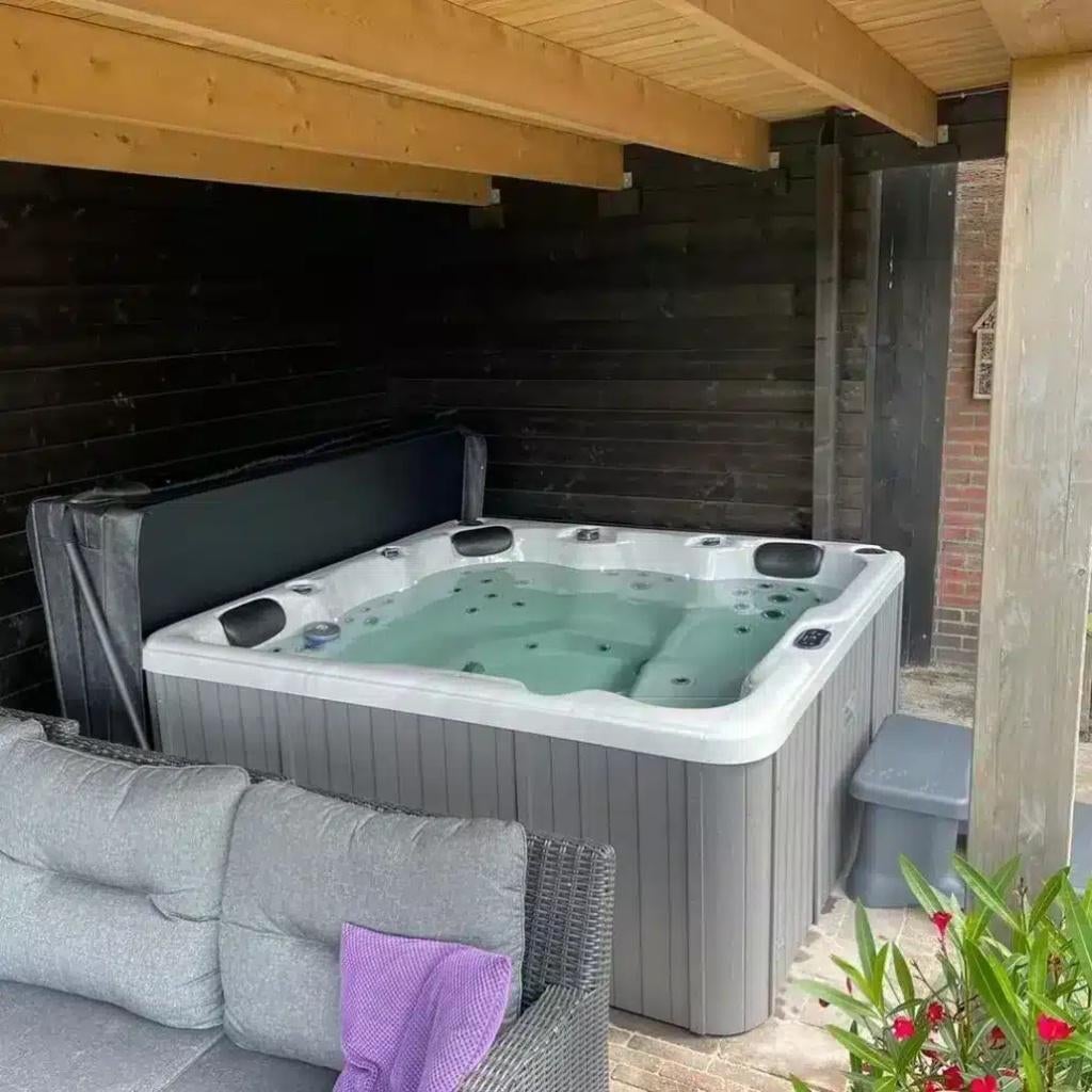 Sunspa Goldline | 5‑persoons spa | Compleet geleverd, Tuin en Terras, Bubbelbaden en Hottubs, Info@sunspahetgooi.nl, Loodijk 24A