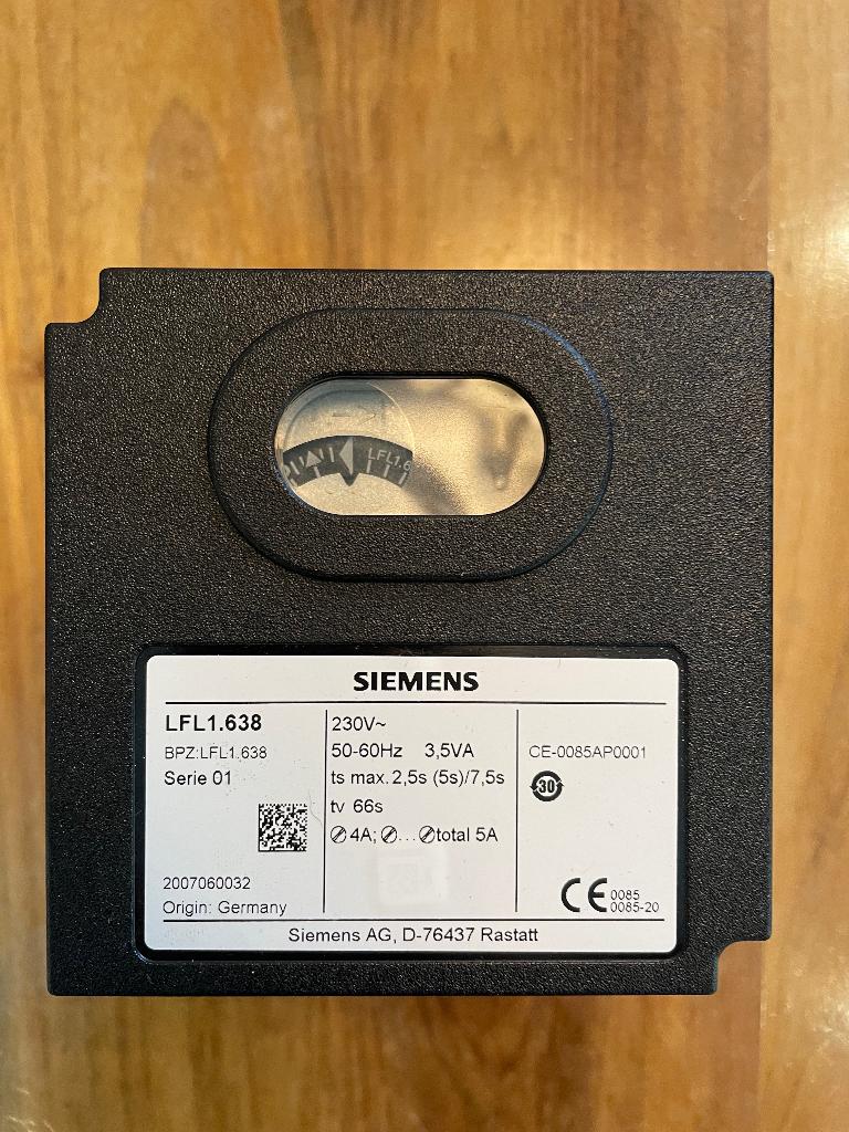 Siemens Branderautomaat LFL 1.638 2 stuks, Ophalen of Verzenden, Gebruikt