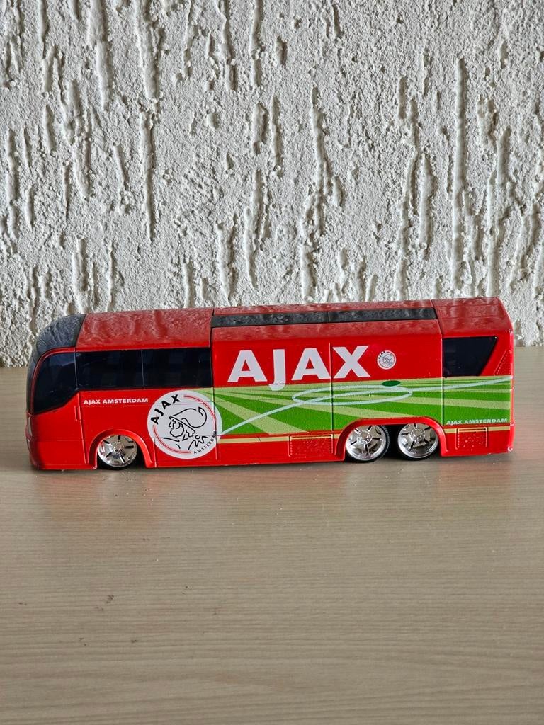 Spelers bus van voetbalclub AJAX, Ophalen of Verzenden, Gebruikt, Ajax, Overige typen