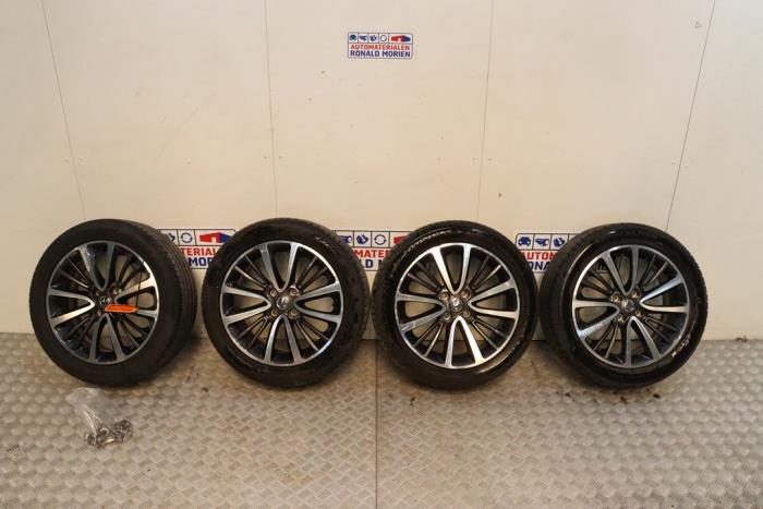 Sportvelgenset + banden van een Opel Crossland X (Crossland, 12 maanden garantie, Gebruikt, -, -