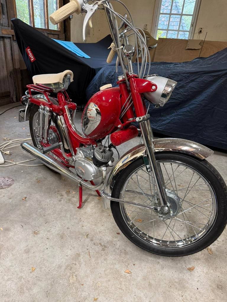 Cyrus Bermuda 1969 | Volledig gerestaureerd, Fietsen en Brommers, Brommers | Oldtimers, Maximaal 45 km/u, 50 cc, 3 versnellingen
