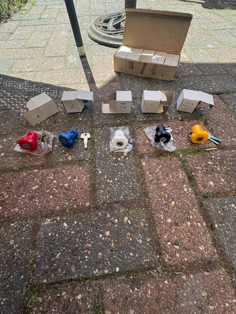 Honda mt olie tankdopjes NOS, Fietsen en Brommers, Ophalen of Verzenden, Nieuw, Overige merken