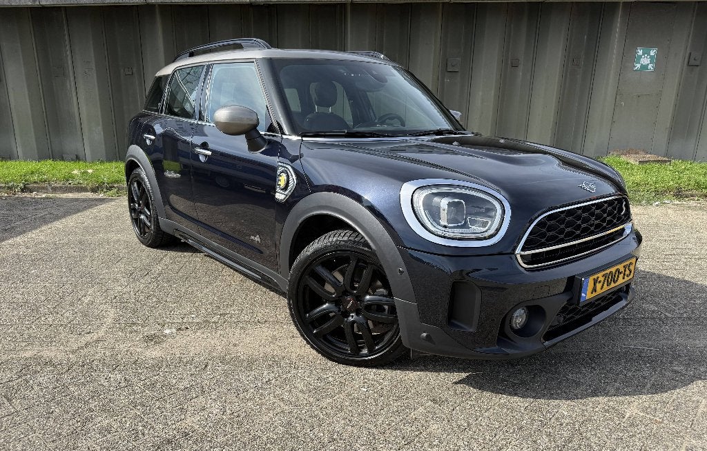 Mini Countryman 1.5 220pk Plug-in Hybrid E All4 Aut. 2020, Auto's, Automaat, Dealer onderhouden, Lederen bekleding, Zwart