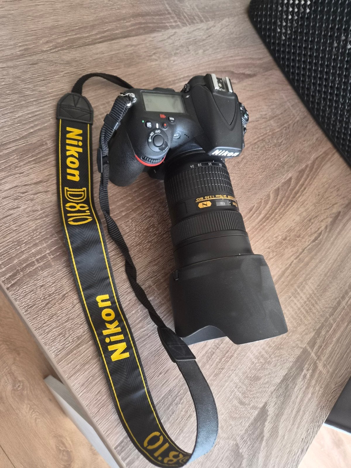 Nikon D810 met AF-S Nikkor 24-70mm f/2.8G ED lens, Ophalen, Spiegelreflex, Lensdop, Ingebouwde flitser
