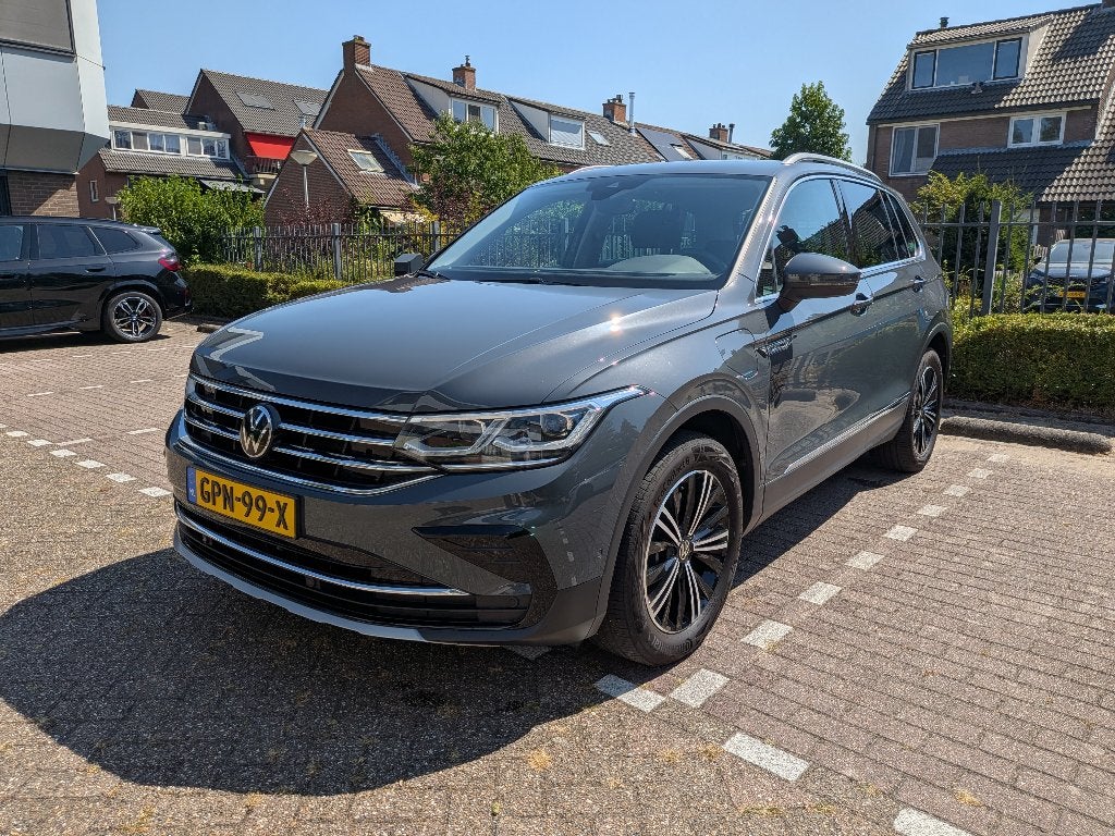Volkswagen Tiguan 1.4 TSI Ehybrid 245pk DSG 2023 Grijs, Stof, 1800 kg, 4 cilinders, 1701 kg