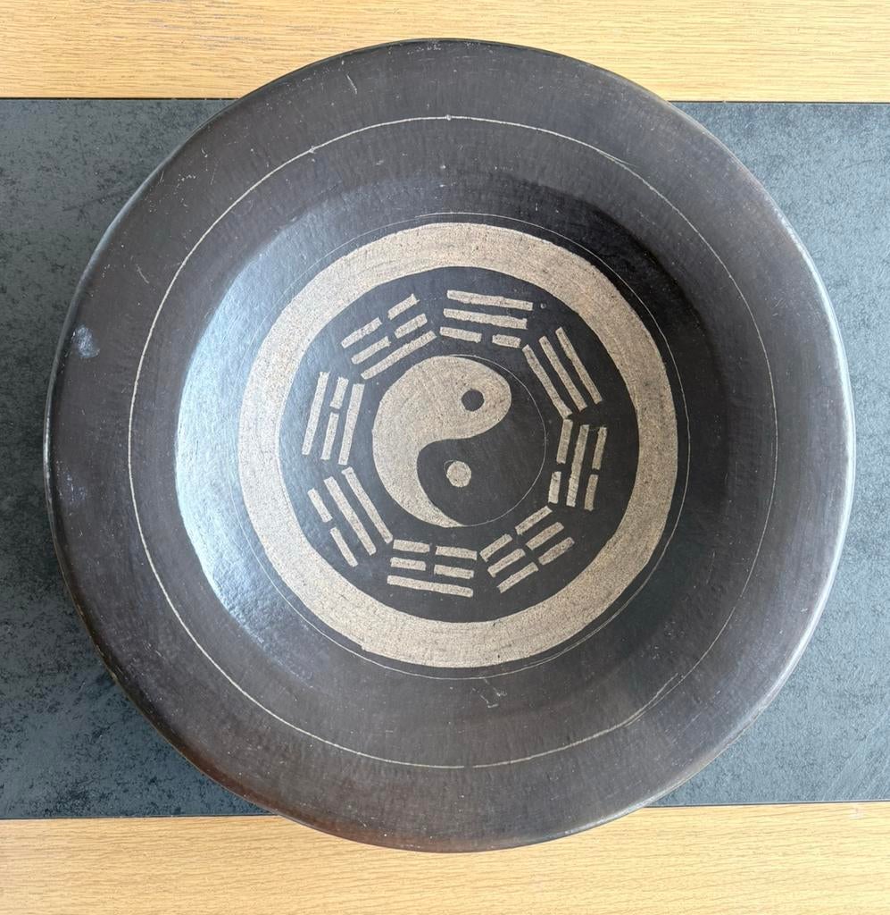 Grote yin yang schaal, Huis en Inrichting, Woonaccessoires | Schalen en Manden, Ophalen, Overige materialen, Schaal, Rond