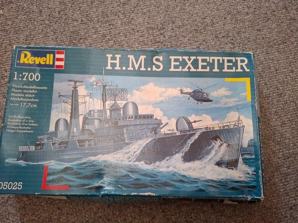 1/700 Revell HMS Exeter, Ophalen of Verzenden, Zo goed als nieuw, 1:200 of kleiner, Revell