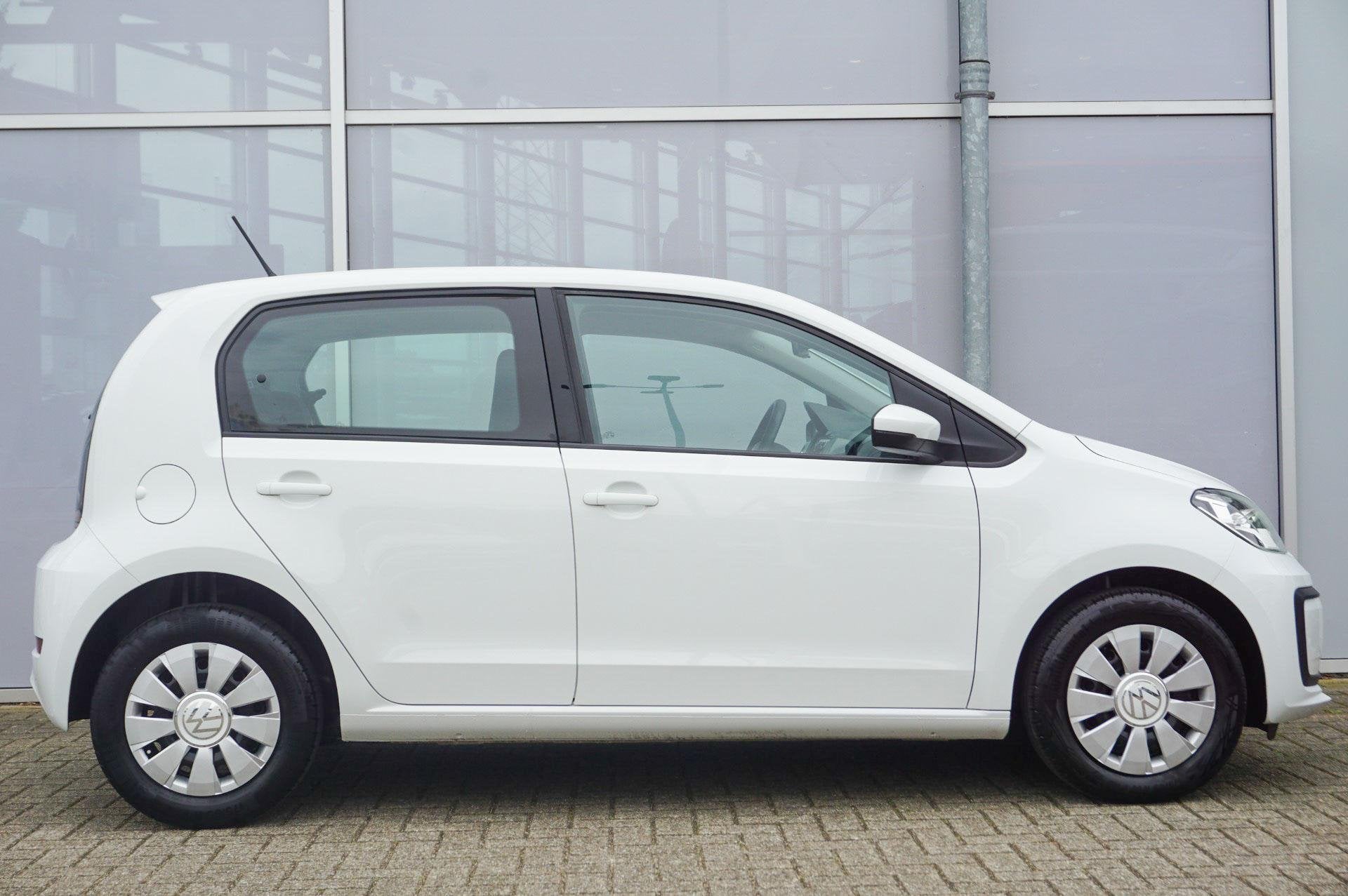 Volkswagen up! 1.0 65pk | Airco | Bluetooth, 12 maanden, Stof, Gebruikt, 4 stoelen